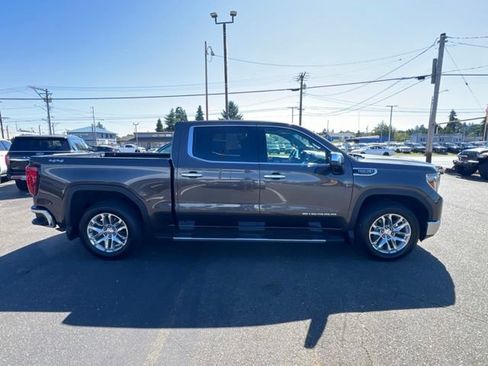 Used 2019 GMC Sierra 1500 SLT w/ SLT Convenience Package AWD/4WD image 4