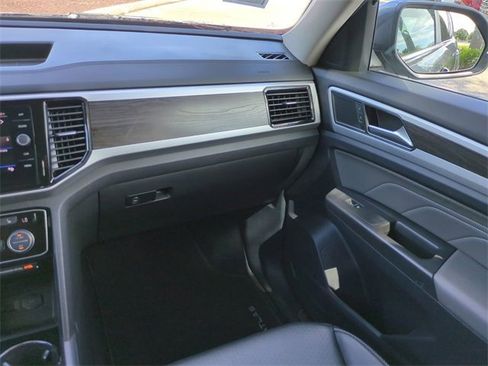 Used 2022 Volkswagen Atlas SE image 15