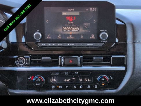 Used 2022 Nissan Pathfinder SV AWD/4WD image 19