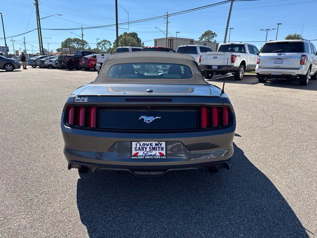 Used 2017 Ford Mustang Premium RWD image 7