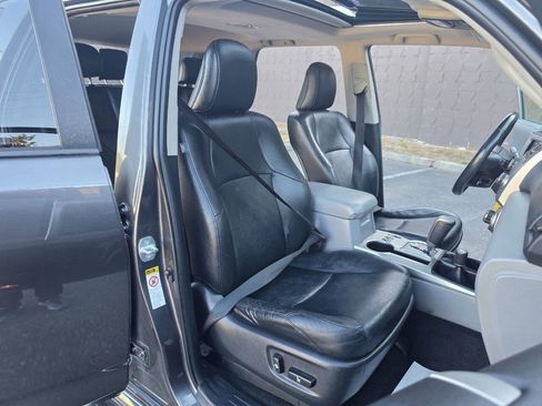Used 2010 Toyota 4Runner SR5 w/ Convenience Pkg AWD/4WD image 36