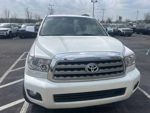 Used 2012 Toyota Sequoia Platinum image 2