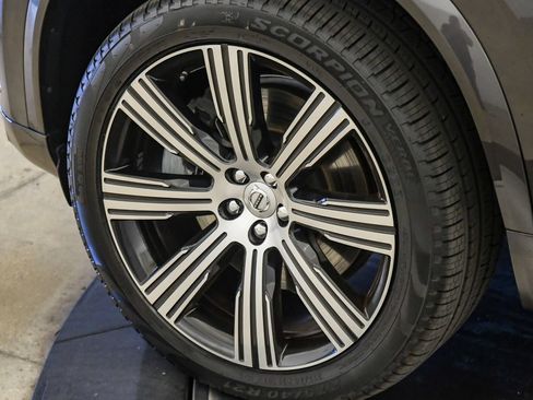Certified 2023 Volvo XC90 T8 Core w/ Protection Package Premier AWD/4WD image 10