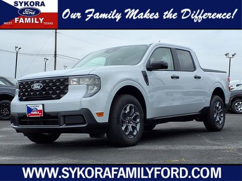 New 2025 Ford Maverick XLT w/ XLT Luxury Package image 1