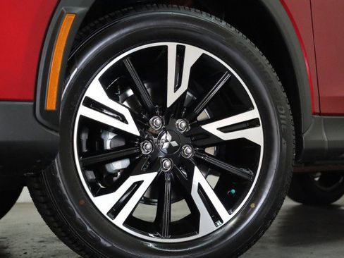 New 2026 Mitsubishi Eclipse Cross SE image 3