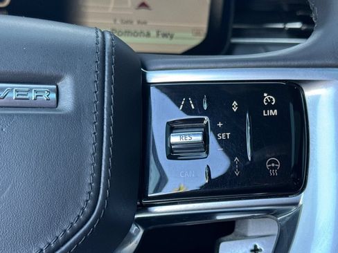 Certified 2023 Land Rover Range Rover SE AWD/4WD image 29