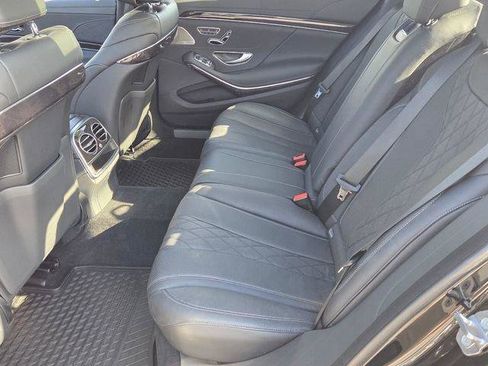 Used 2018 Mercedes-Benz S 560 Sedan image 10