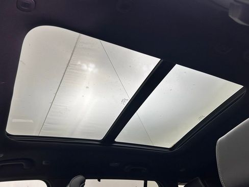 New 2025 Jeep Grand Cherokee Overland w/ Adv Protech Group III image 29