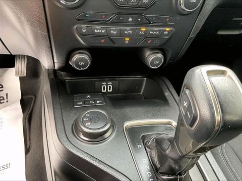 Used 2019 Ford Ranger XLT w/ Equipment Group 302A Luxury AWD/4WD image 23