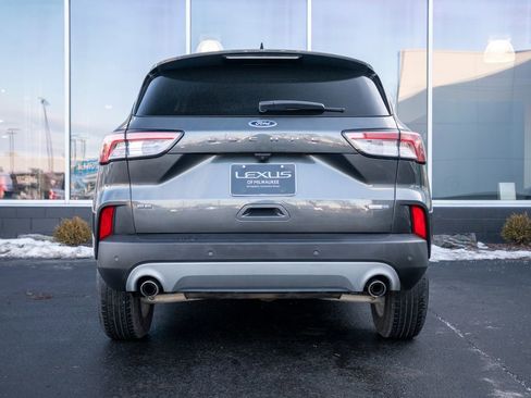 Used 2020 Ford Escape SE image 6