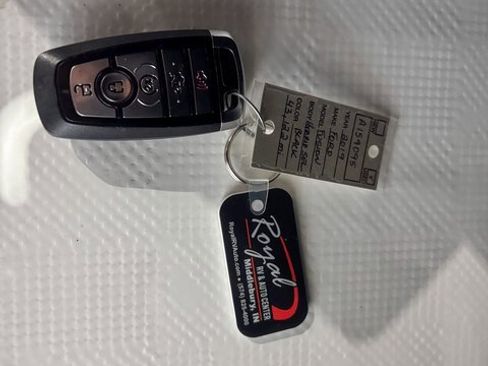 Used 2019 Ford Fusion SEL image 31