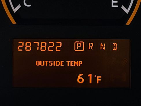 Used 2015 Nissan Armada Platinum image 22