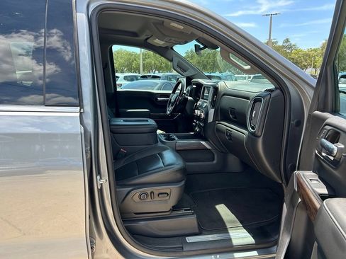 Used 2021 GMC Sierra 1500 SLT w/ SLT Premium Package RWD image 34