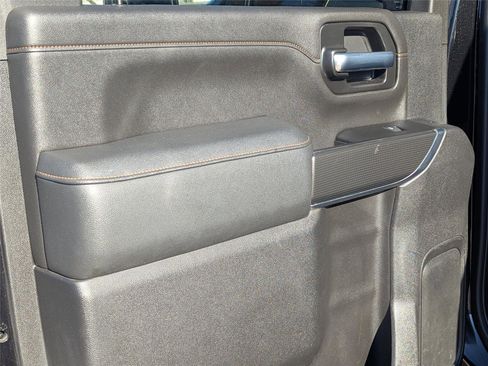 Used 2022 GMC Sierra 2500 AT4 w/ Gooseneck/5TH Wheel Package image 13