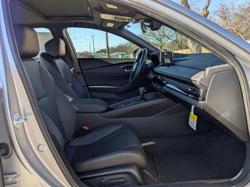 Certified 2025 Honda Accord Sport image 27