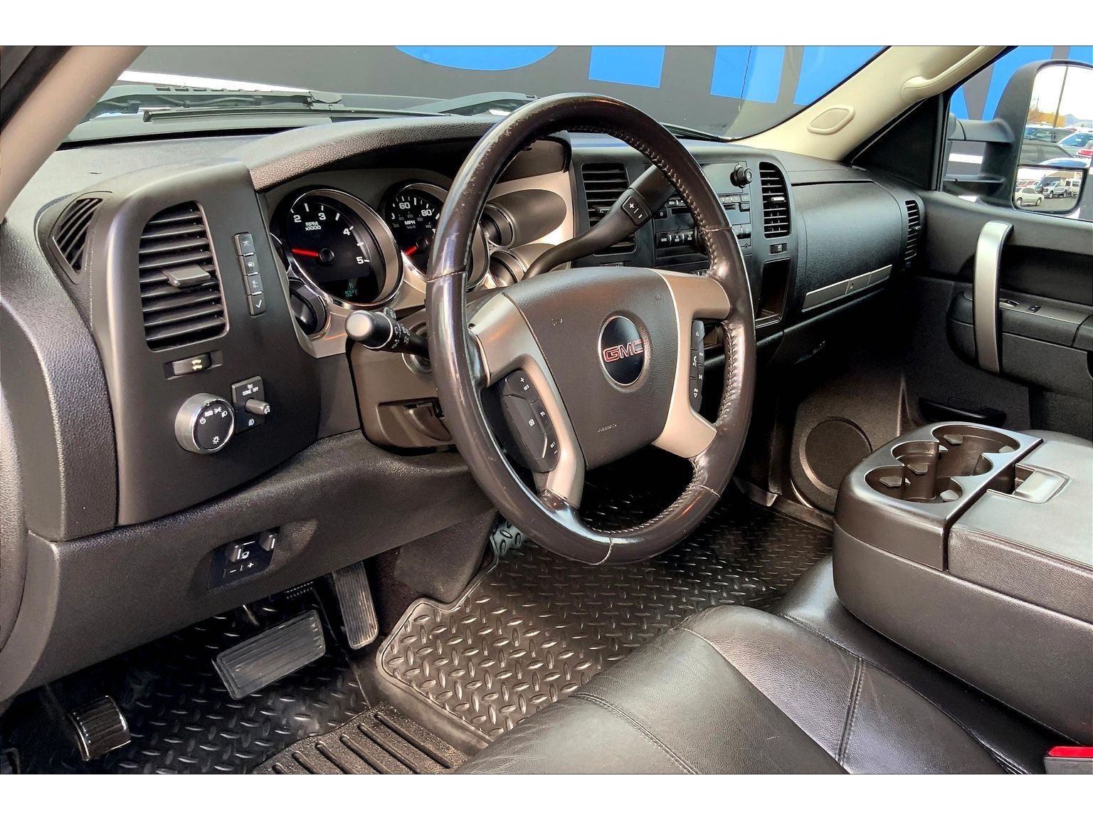 Used 2012 GMC Sierra 2500 SLE w/ SLE Preferred Package AWD/4WD image 16