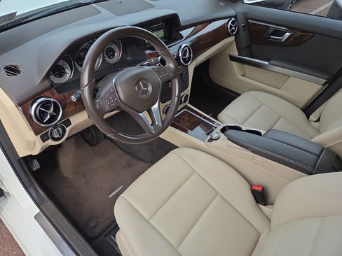 Used 2015 Mercedes-Benz GLK 350 4MATIC image 14