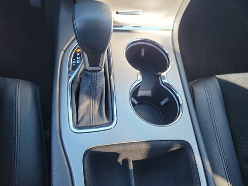 Used 2018 Jeep Grand Cherokee Altitude AWD/4WD image 31