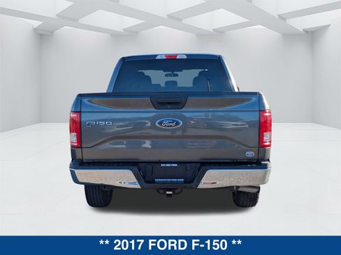 Used 2017 Ford F150 XLT w/ Trailer Tow Package image 5