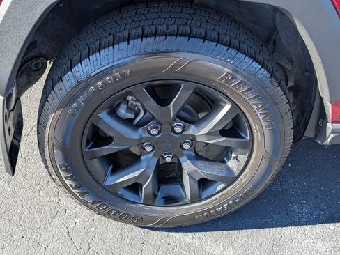 Used 2023 Toyota RAV4 LE image 24