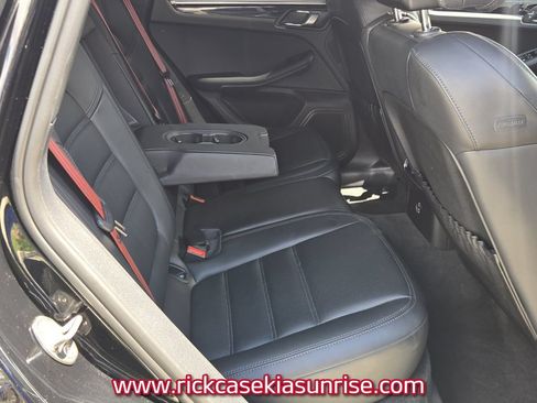 Used 2023 Porsche Macan Turbo AWD/4WD image 16
