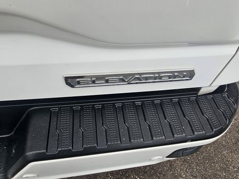 Used 2021 GMC Sierra 1500 Elevation image 27