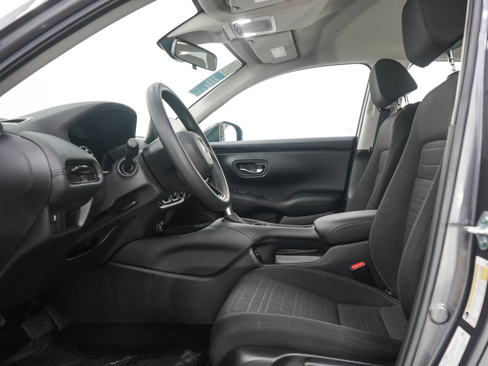 Used 2024 Honda HR-V LX image 21
