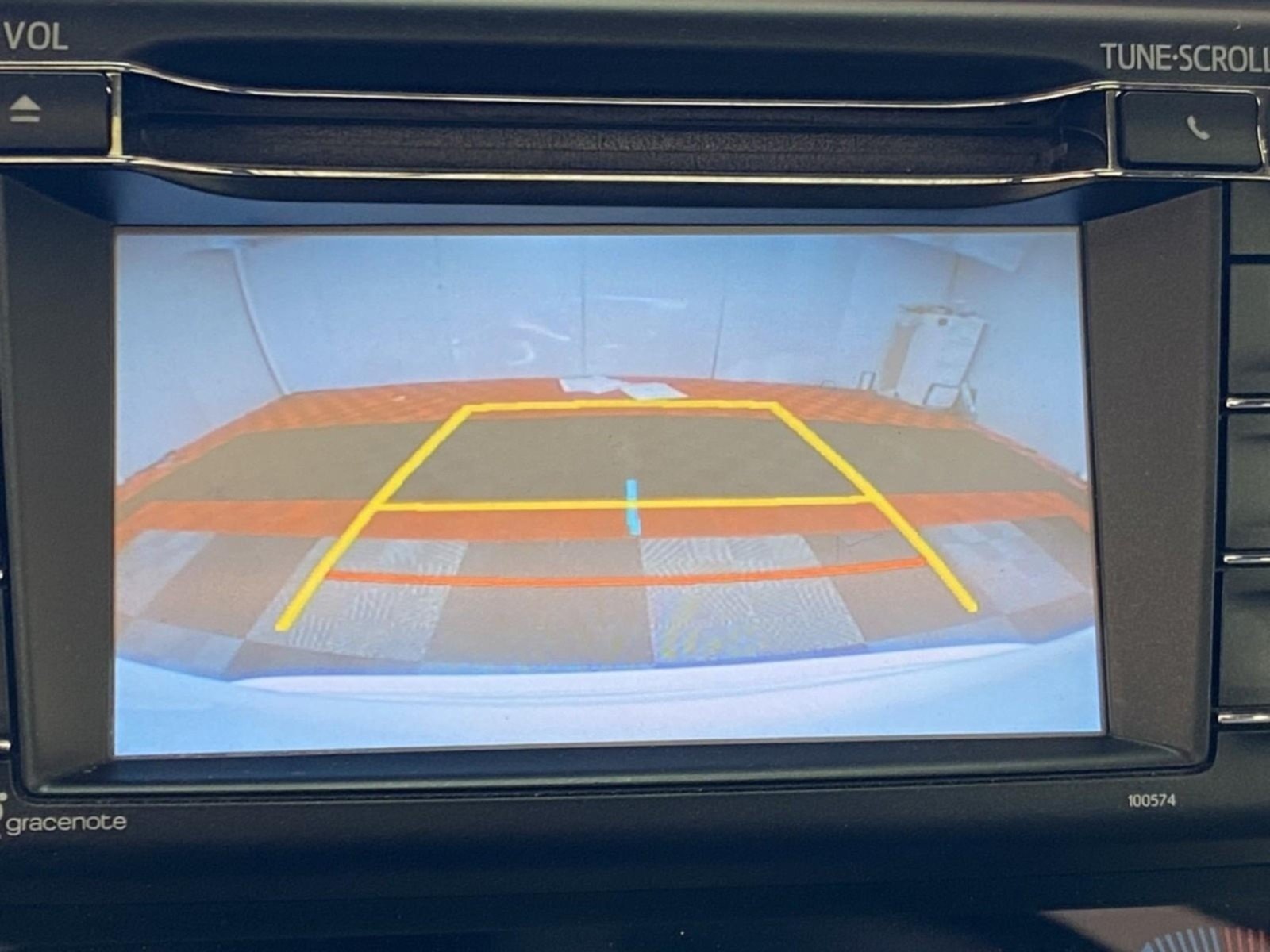 Used 2018 Toyota RAV4 XLE AWD/4WD image 29