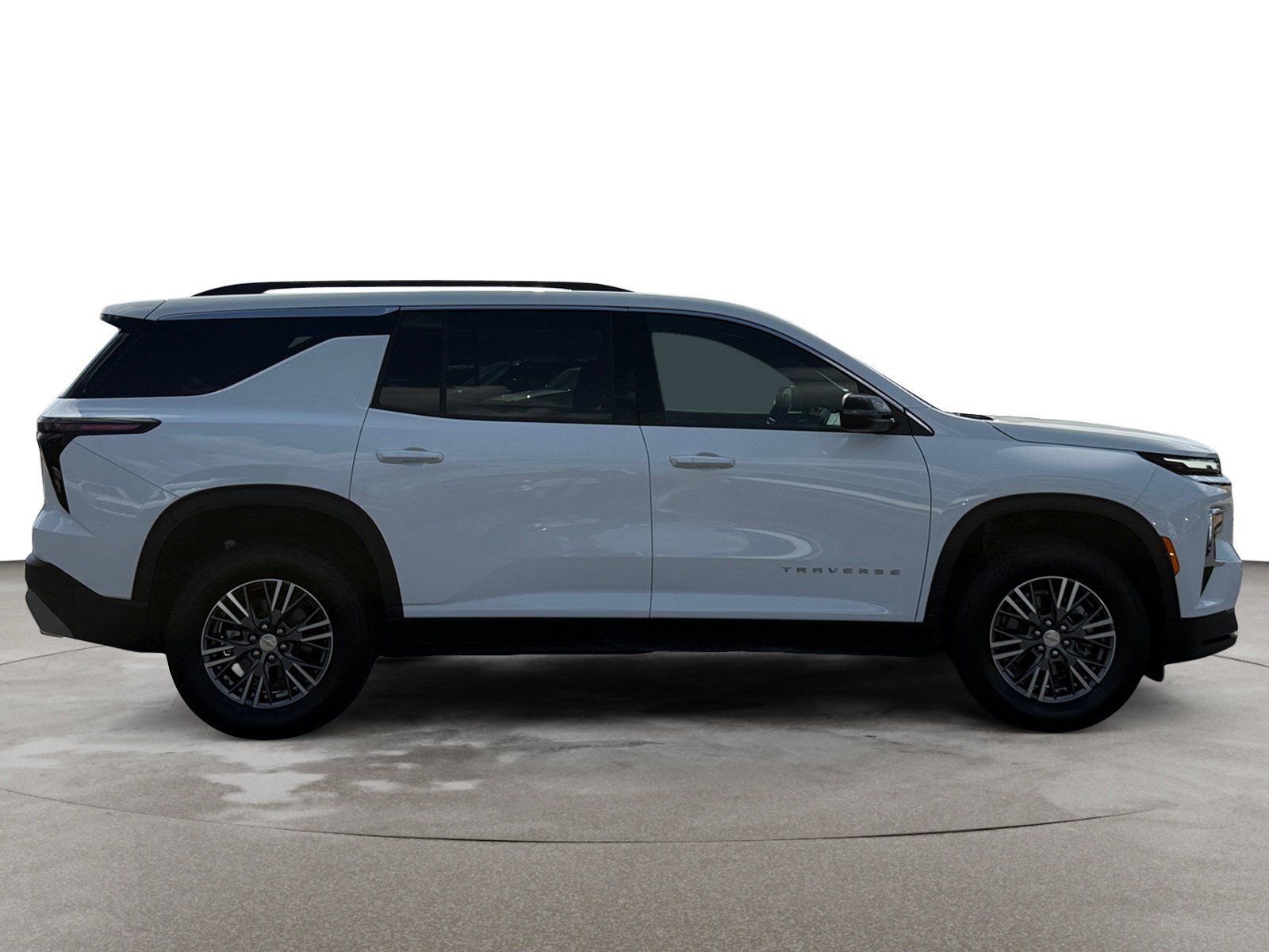 Used 2026 Chevrolet Traverse LT FWD image 4