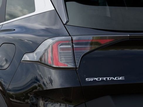 New 2026 Kia Sportage LX FWD image 11