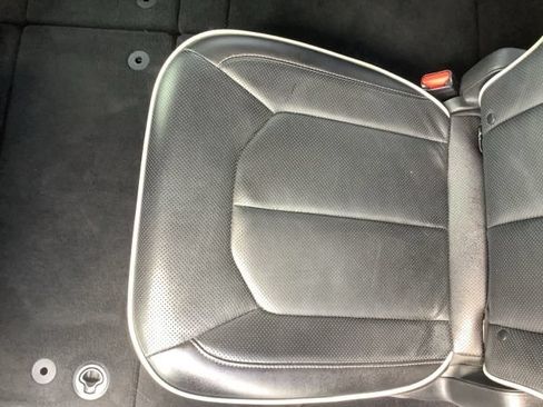 Used 2025 Chrysler Pacifica Limited FWD image 11