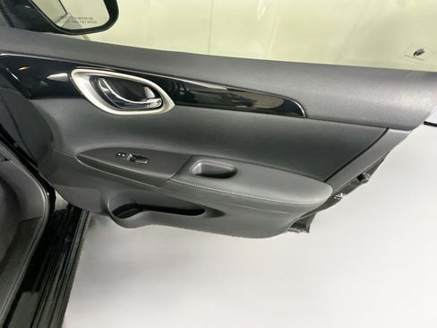 Used 2018 Nissan Sentra SV FWD image 30