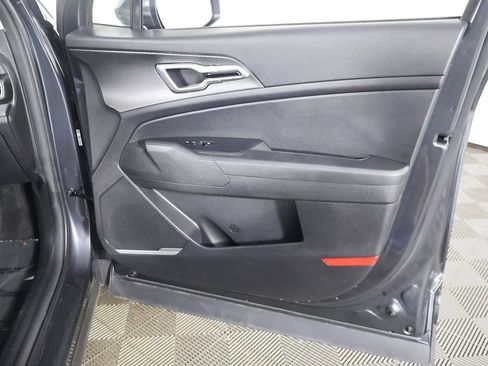 Used 2024 Kia Sportage LX AWD/4WD image 21