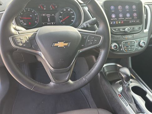 Used 2022 Chevrolet Malibu LT w/ Sport Edition FWD image 15