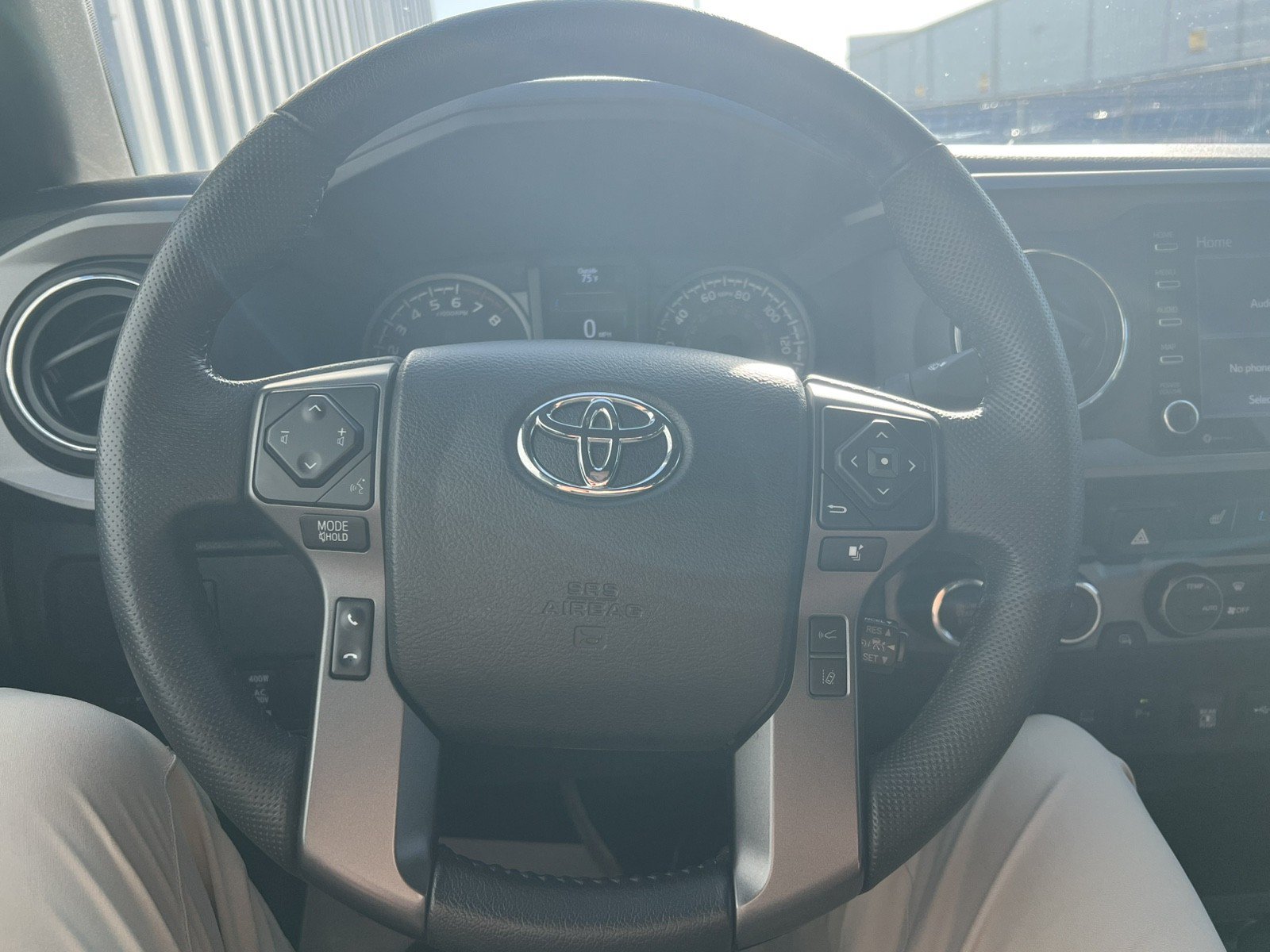 Used 2021 Toyota Tacoma TRD Off-Road w/ TRD Premium Off Road Package AWD/4WD image 25