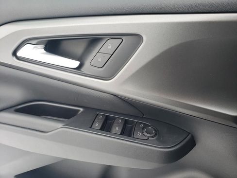 New 2026 Chevrolet Equinox EV LT FWD image 26