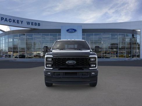 New 2026 Ford F250 Lariat w/ Black Appearance Package image 8