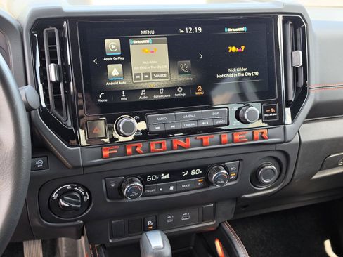 Used 2025 Nissan Frontier PRO-4X w/ Interior Protection Package AWD/4WD image 11