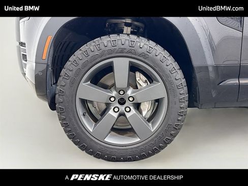 Used 2022 Land Rover Defender 110 X-Dynamic HSE AWD/4WD image 2