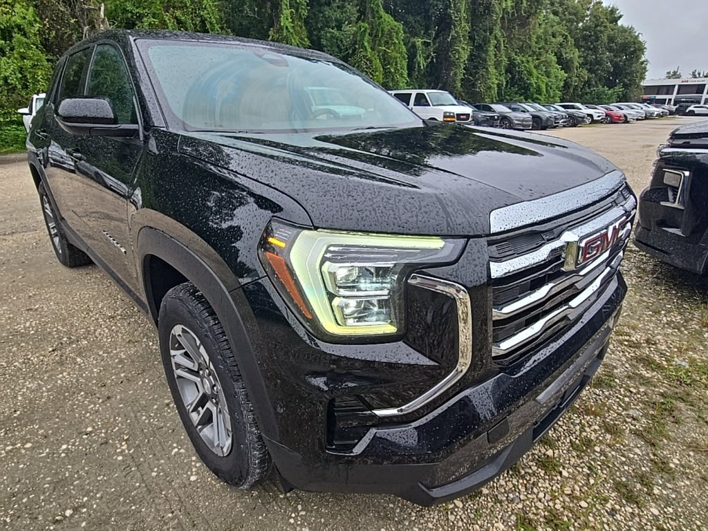 Used 2025 GMC Terrain Elevation AWD/4WD image 9