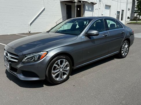 Used 2017 Mercedes-Benz C 300 4MATIC Sedan image 16