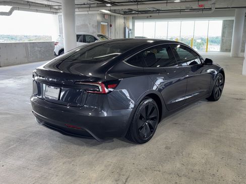 Used 2024 Tesla Model 3 Standard Range RWD image 8