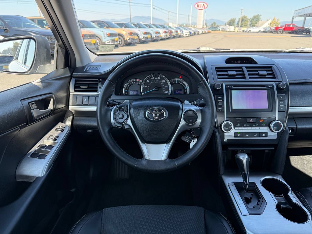 Used 2013 Toyota Camry SE FWD image 21