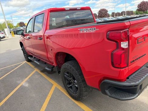Used 2021 Chevrolet Silverado 1500 Custom Trail Boss w/ LPO, Dark Essentials Package AWD/4WD image 6