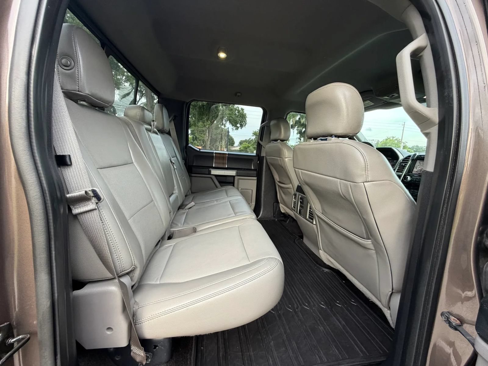 Used 2015 Ford F150 Lariat w/ Equipment Group 502A Luxury AWD/4WD image 17