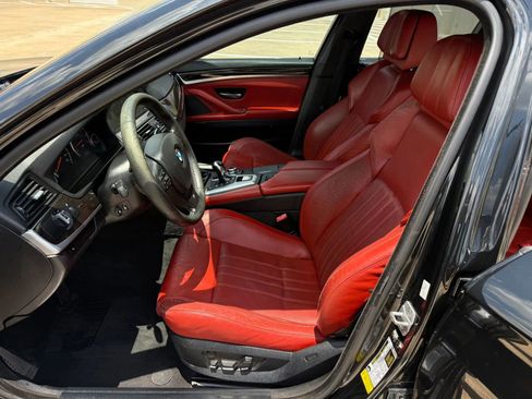 Used 2013 BMW M5 RWD image 9