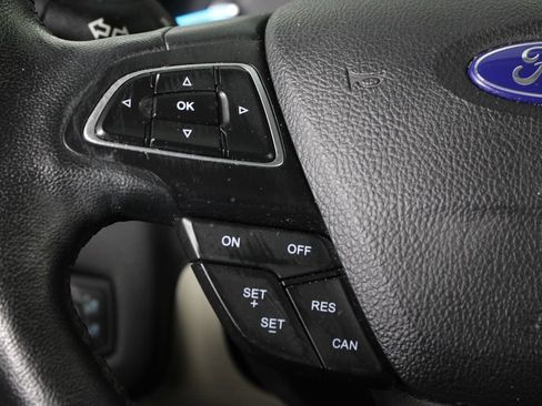 Used 2019 Ford Escape Titanium image 24