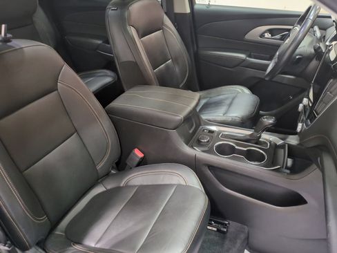Used 2019 Chevrolet Traverse LT w/ LT Premium Package AWD/4WD image 10