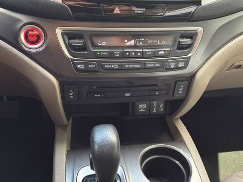 Used 2017 Honda Pilot EX-L image 22
