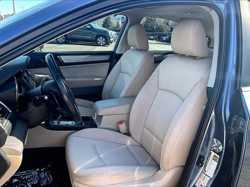 Used 2017 Subaru Legacy 2.5i Premium w/ Moonroof Package image 24